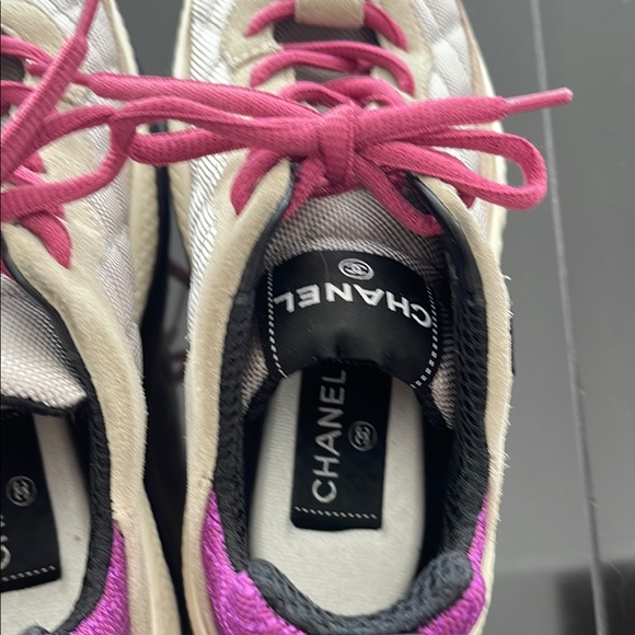 CHANEL Women's Beige and Pink Sneakers - Picture 6 of 15